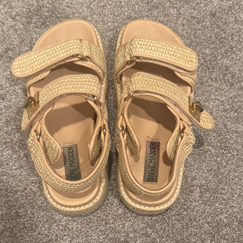 ⭐️Steve Madden BIGMONA NATURAL